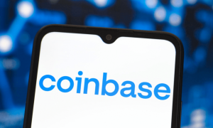 Эволюция Coinbase: от криптобиржи к «универсальному финансовому приложению»