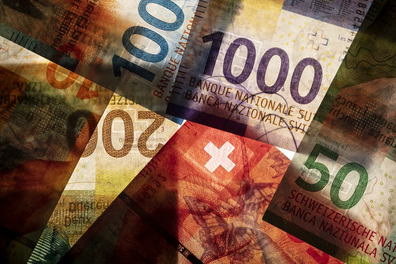 Франк против Доллара: Почему убежища дорожают?