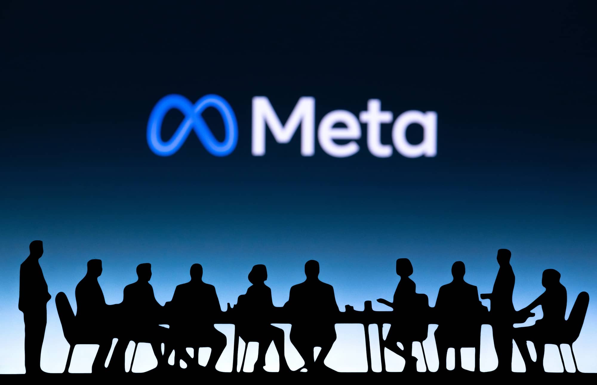 Цифровое бессмертие от Meta: патент на ИИ-клонов после смерти