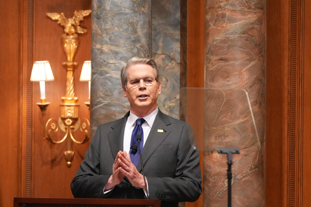 ИИ Mythos от Anthropic: экстренная встреча Бессента и Пауэлла.