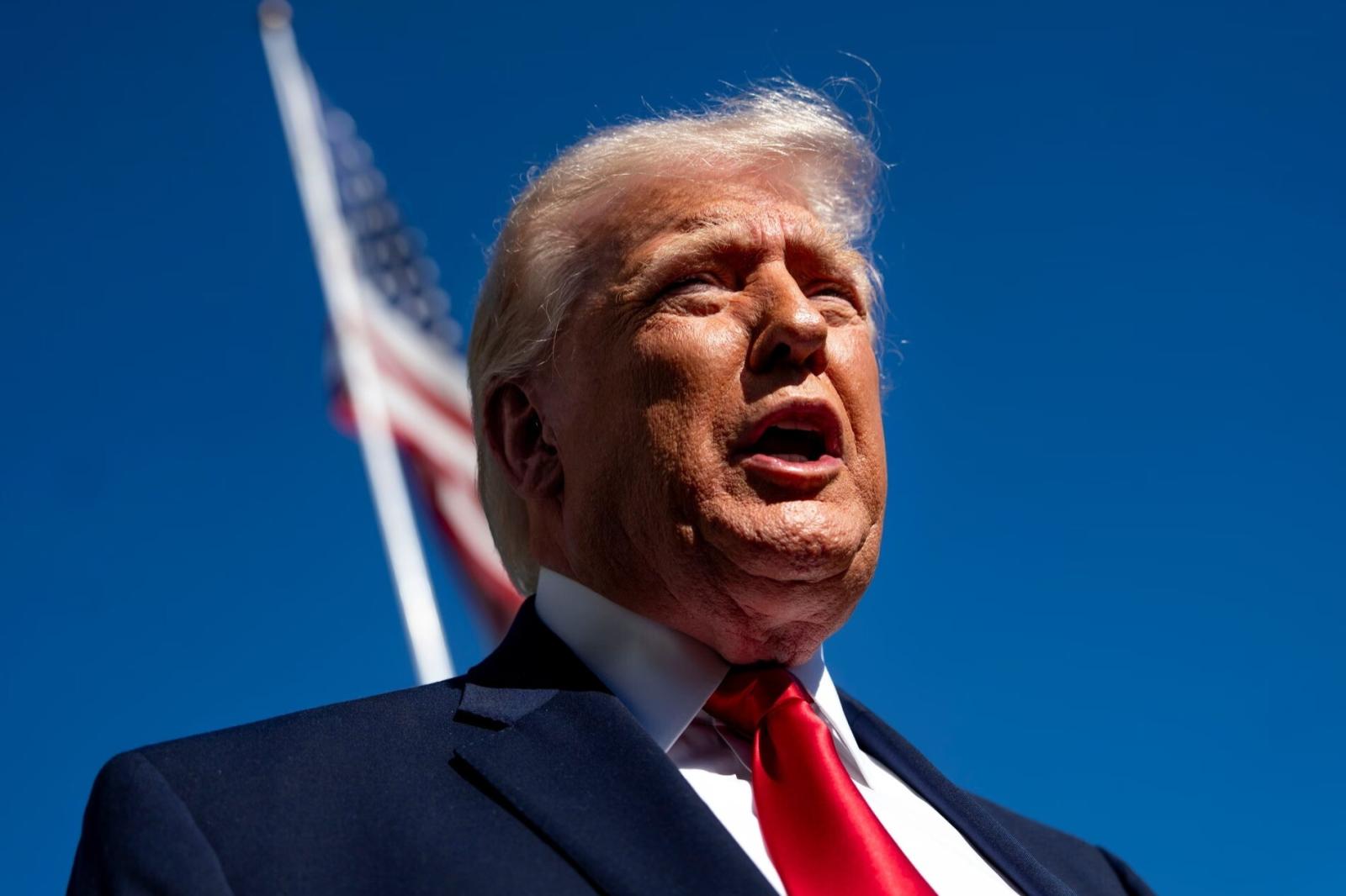 Блокада Ормузского пролива: Трамп приказал ВМС США перекрыть нефть.