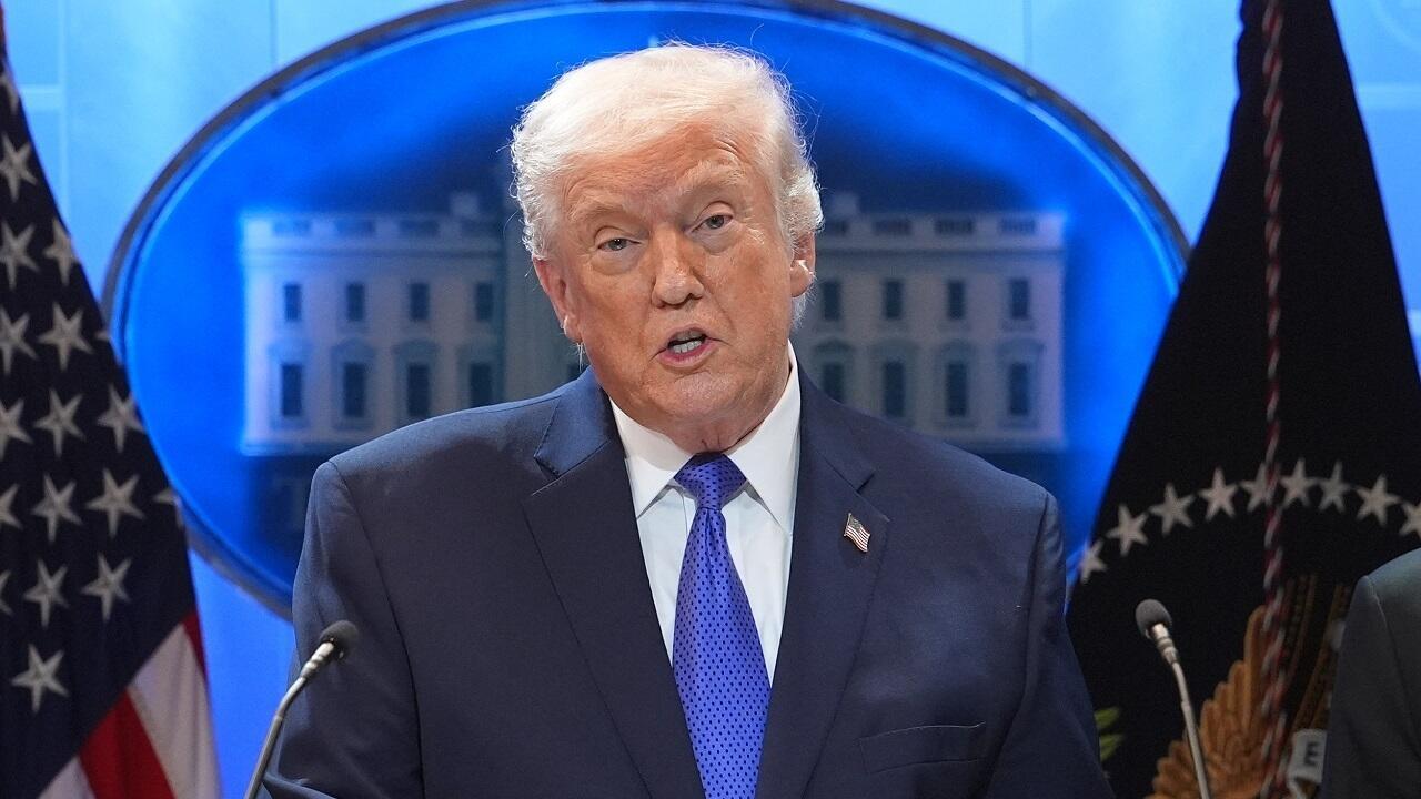 Пошлины Трампа: суд признал 10% тарифы незаконными, но оставил в силе.