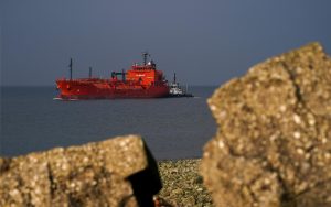 Нефть Brent упала до $72,52: Ормузский пролив открыт