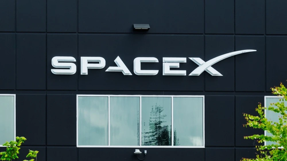 Аналитика Oppenheimer: Почему Tesla и SpaceX не будут объединяться.