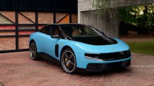 Электромобиль Ferrari Luce: крах маркетинга, падение акций и смена директора на экс-главу BMW.