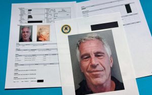 Утечка личных данных жертв Эпштейна Минюстом США: иск к DOJ и Google.