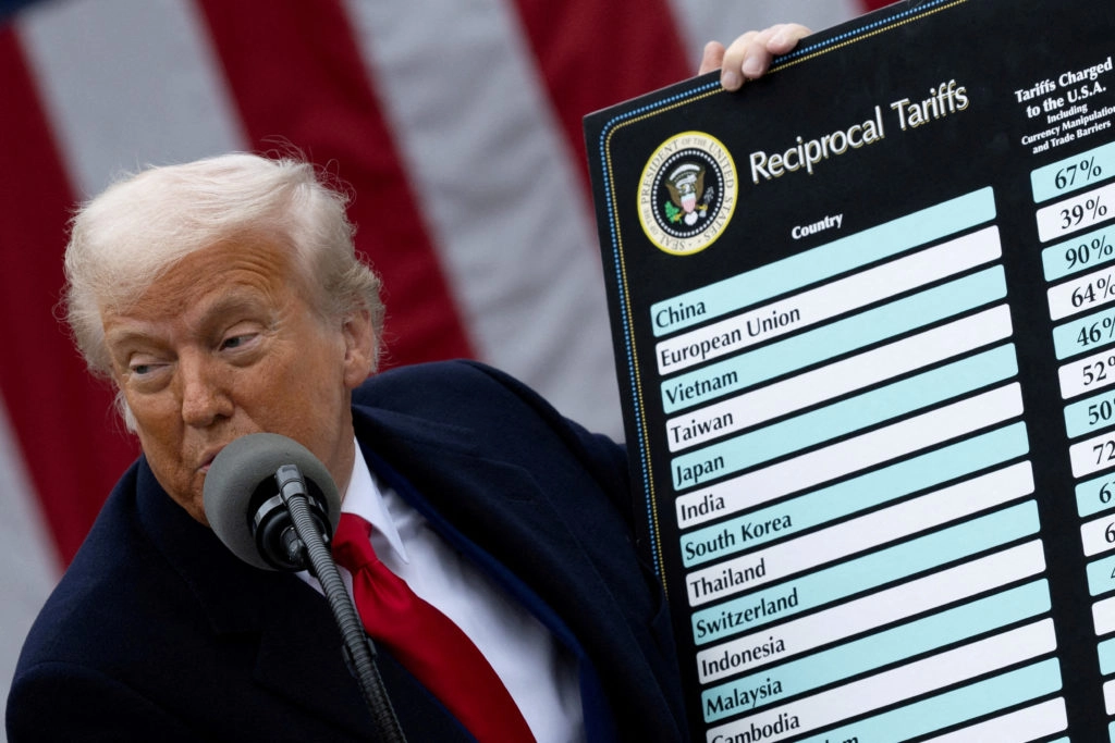 Торговая война в Северной Америке: Трамп поднял пошлины для Канады до 50%