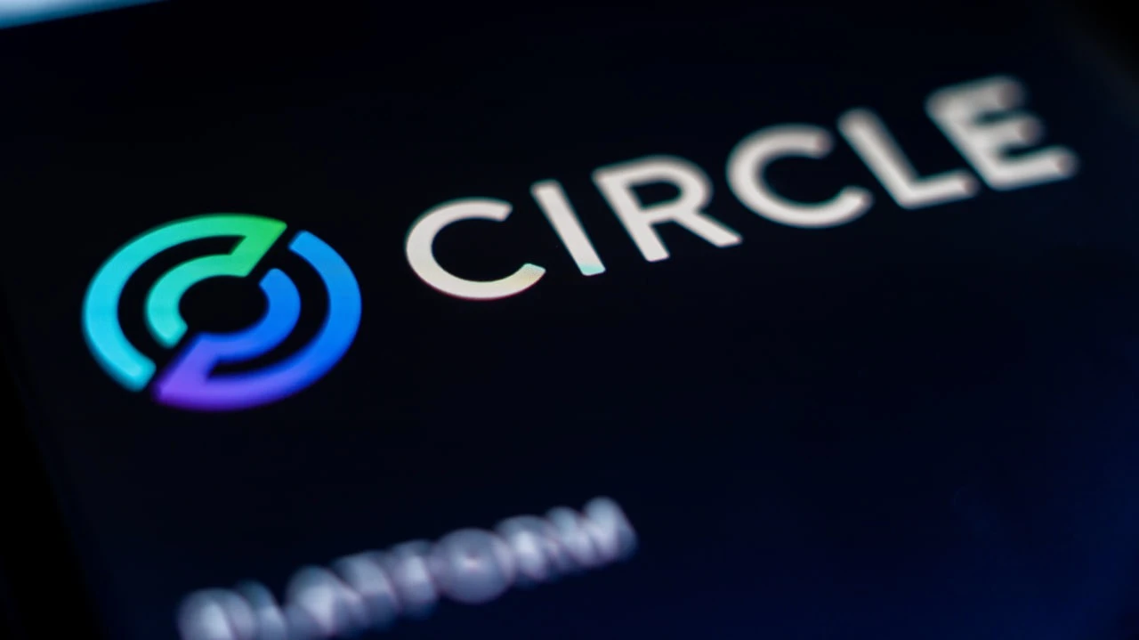 Суд против Circle из-за USDC, фишинг на 1 млн USDT и рекорды RWA на Solana.