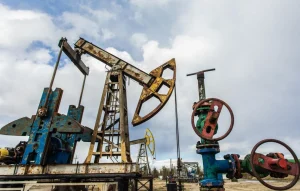 Цены на нефть растут 7 июля: Brent у отметки $73 на фоне срыва переговоров США и Ирана.