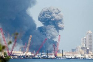 Новая эскалация на Ближнем Востоке: Иран атаковал базы США в Бахрейне и Кувейте, сорвав перемирие.