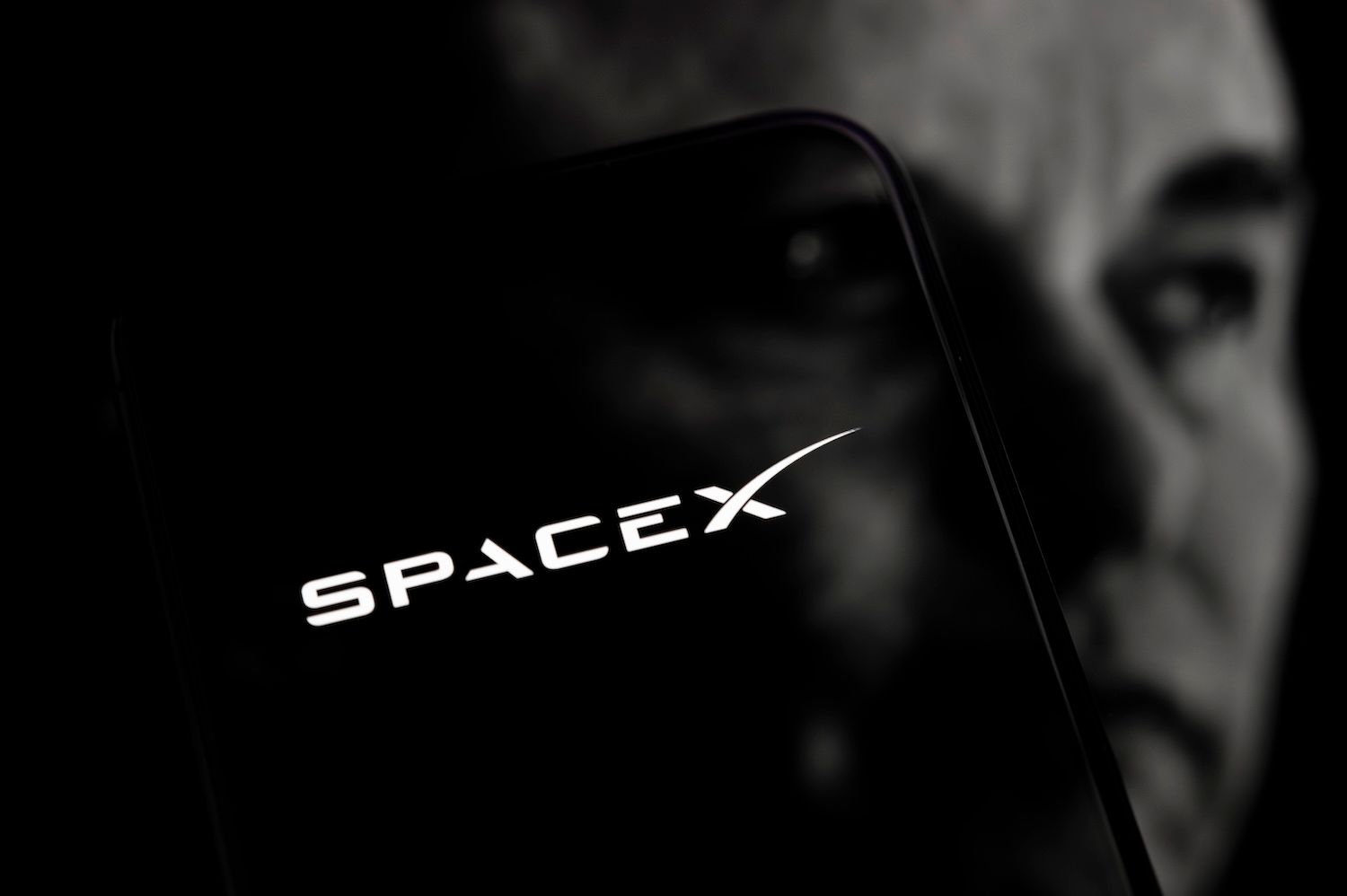 Акции SpaceX рухнули ниже цены IPO: пузырь лопнул или время покупать?