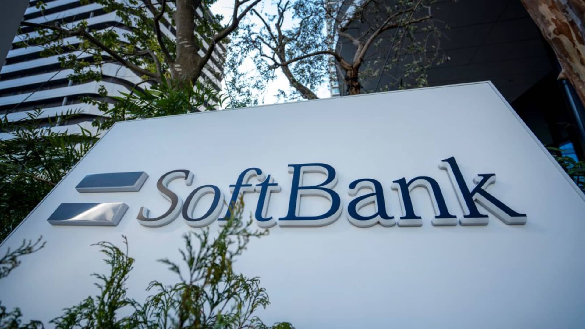 Goldman Sachs повысил рейтинг SoftBank: ставка на ИИ, финансовый сектор и PayPay