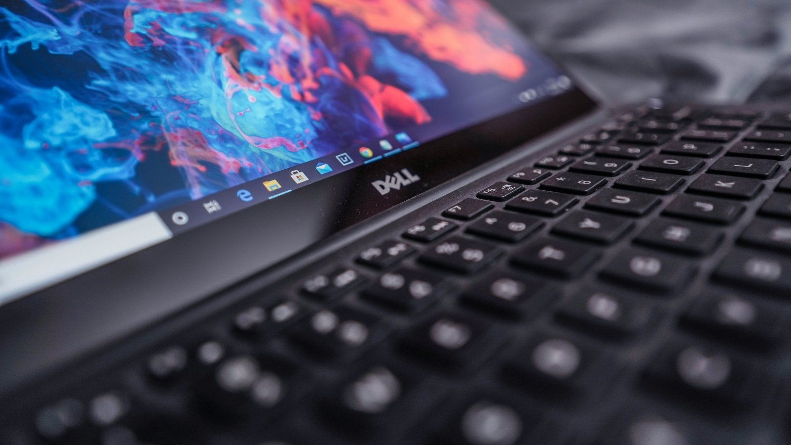 Акции Dell, HP и HPE растут на премаркете: рекордный отчет Lenovo зажег технологический сектор