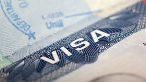 Иммиграционный залог до $250 000: Трамп запускает новые правила выдачи виз в США