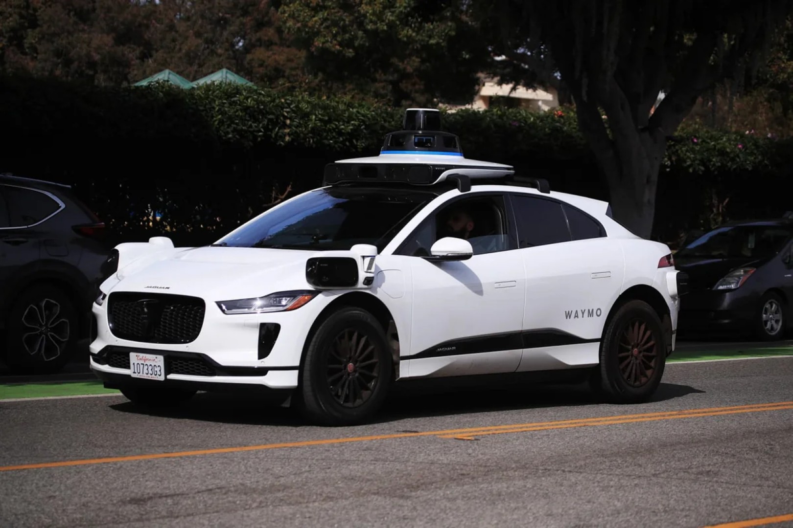 Waymo запускает беспилотные такси в Токио: до 100 ровобомобилей от Alphabet выедут на улицы Японии