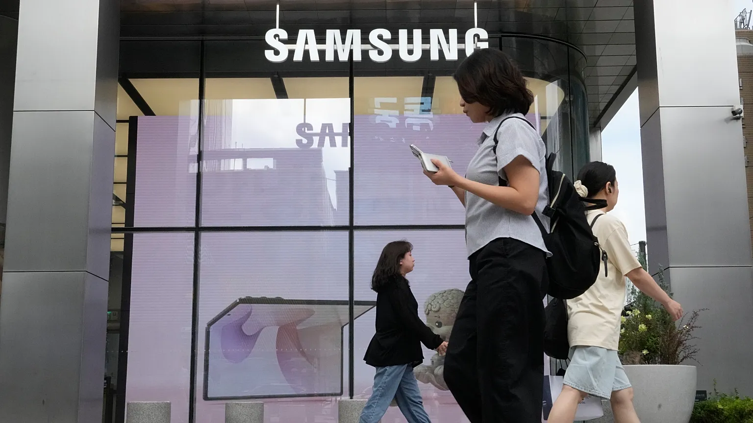 Южная Корея проиграла арбитраж Elliott на $48,5 млн из-за слияния Samsung